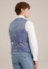 Thumbnail Image 3