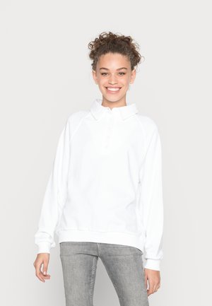 BUTTON-UP COLLAR OVERSIZED SWEATER - Sweatshirt - white
