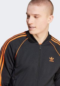 adidas Originals Blouson Bomber - black   semi impact orange