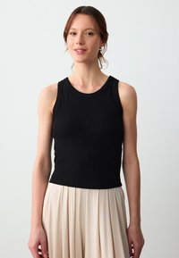 ROUND NECK STRAIGHT CUT CUP SLEEVELESS TANK - Top - black