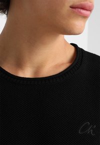 CHASIN' Maglione - black
