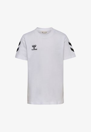 Biała bawełniana koszulka z krótkim rękawem, z czarnym logo i trzema czarnymi paskami w kształcie szewronów na każdym ramieniu. Okrągły dekolt, standardowy krój.