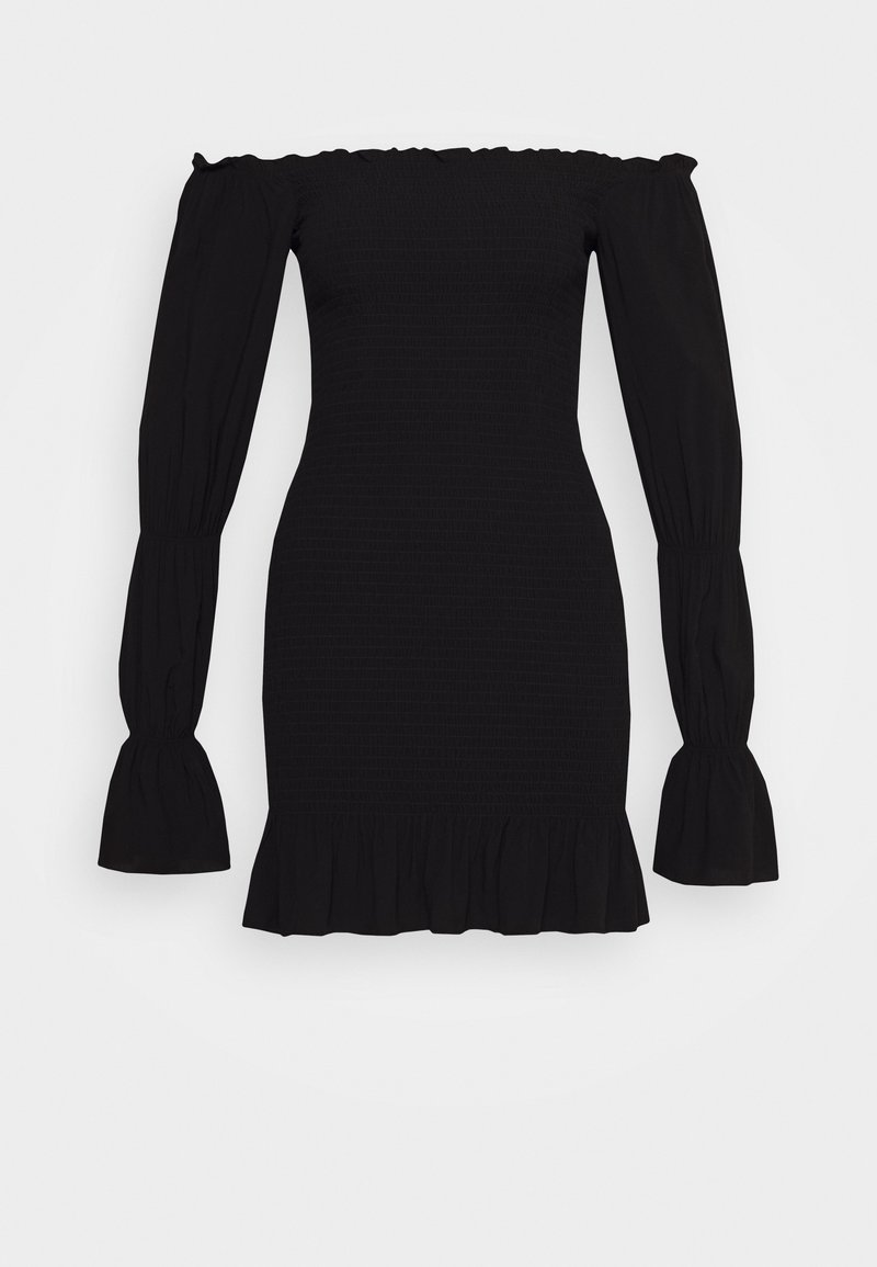 Vestido negro off-the-shoulder con mangas largas y abullonadas, corsé fruncido y dobladillo con volantes, hecho de una tela ligera.