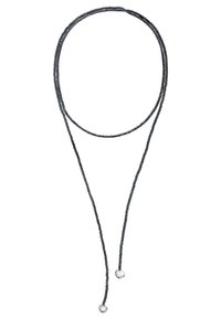 Sort perlekæde med et strømlinet, tubular design. Har to skinnende metal detaljer i enderne, hvilket giver et minimalistisk og elegant udseende.