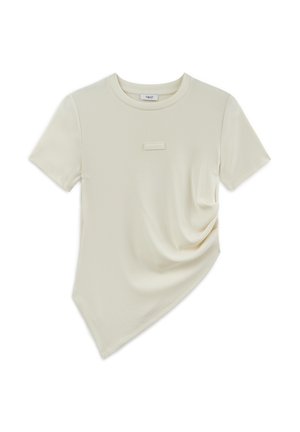 Lichtbeige ribbelige t-shirt met korte mouwen en een asymmetrische zoom, voorzien van een klein logo op de borst. Zachte textuur en fitted ontwerp.