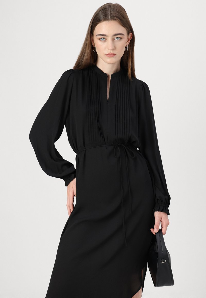 princess polly baby blue dress Camilla and Marc Petra Halterneck Mini Dress in Black Size 6