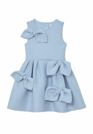 Jasnoniebieska sukienka bez rękawów z dopasowanym gorsetem i rozkloszowanym dołem, ozdobiona pięcioma dekoracyjnymi kokardami. Wykonana z gładkiej tkaniny o matowym wykończeniu.