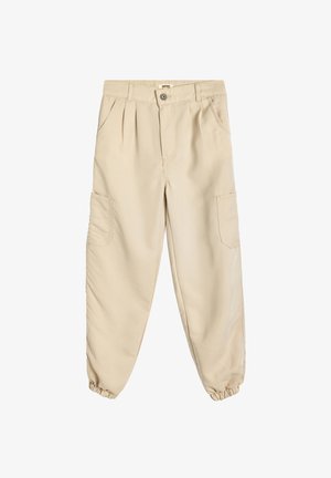 Beige cargobukser med elastiske manchetter, plisseret front, to sidelommer og lukning med en øverste knap. Fremstillet af blødt, glat stof.