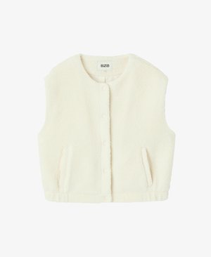 Veste crème duveteuse avec un col rond, des fermetures à pression à l'avant et des poches latérales. Texture douce, sans manches, avec une bande inférieure ajustée.