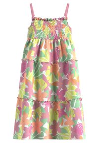 Robe florale avec un corsage froncé, des bretelles fines roses et des couches en cascade aux couleurs vives : motifs floraux pink, vert, orange et jaune.