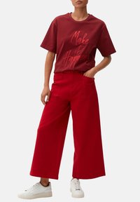 s.Oliver Flared Jeans - rot