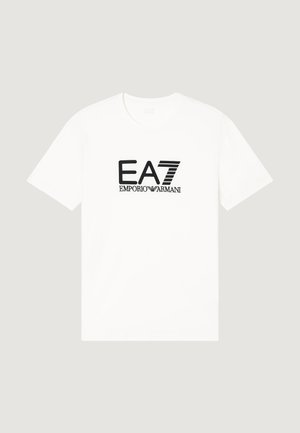 T-shirt bianca a maniche corte con logo EA7 Emporio Armani nero. Realizzata in cotone, con collo rotondo e texture liscia.