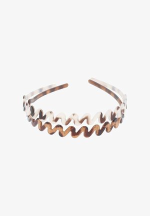 Fryzura z falowanym wzorem, wykonana z przezroczystego i brązowego akrylu w wzór żółwia, wyróżniająca się gładką strukturą i otwartymi końcami zapewniającymi regulowane dopasowanie.