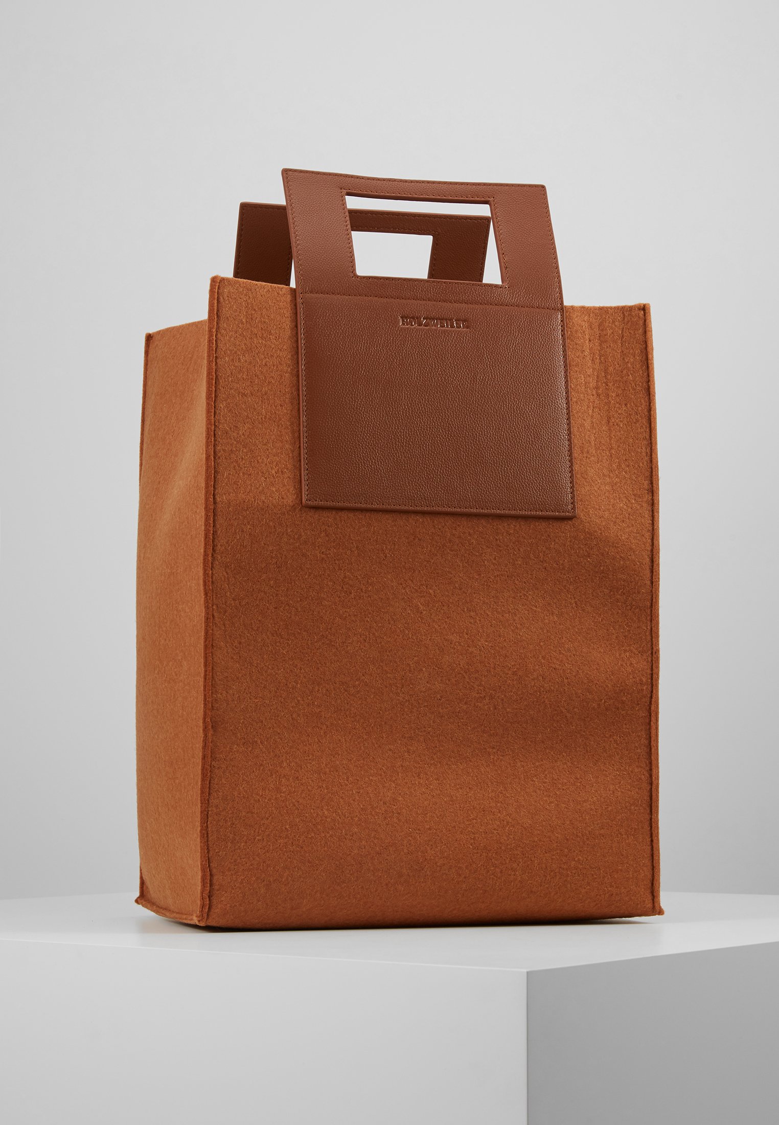 Holzweiler CARRY BIG BAG Shoppingveske camelkamel Holzweiler CARRY BIG BAG Shoppingveske camelkamel
