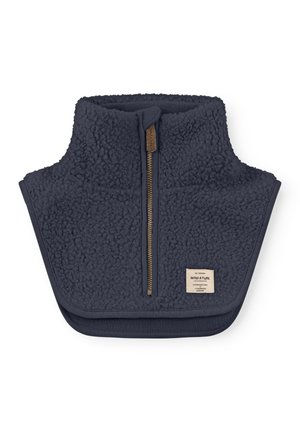 Cache-cou en polaire sherpa bleu marine avec fermeture éclair sur le devant et petite étiquette en tissu en bas à droite.
