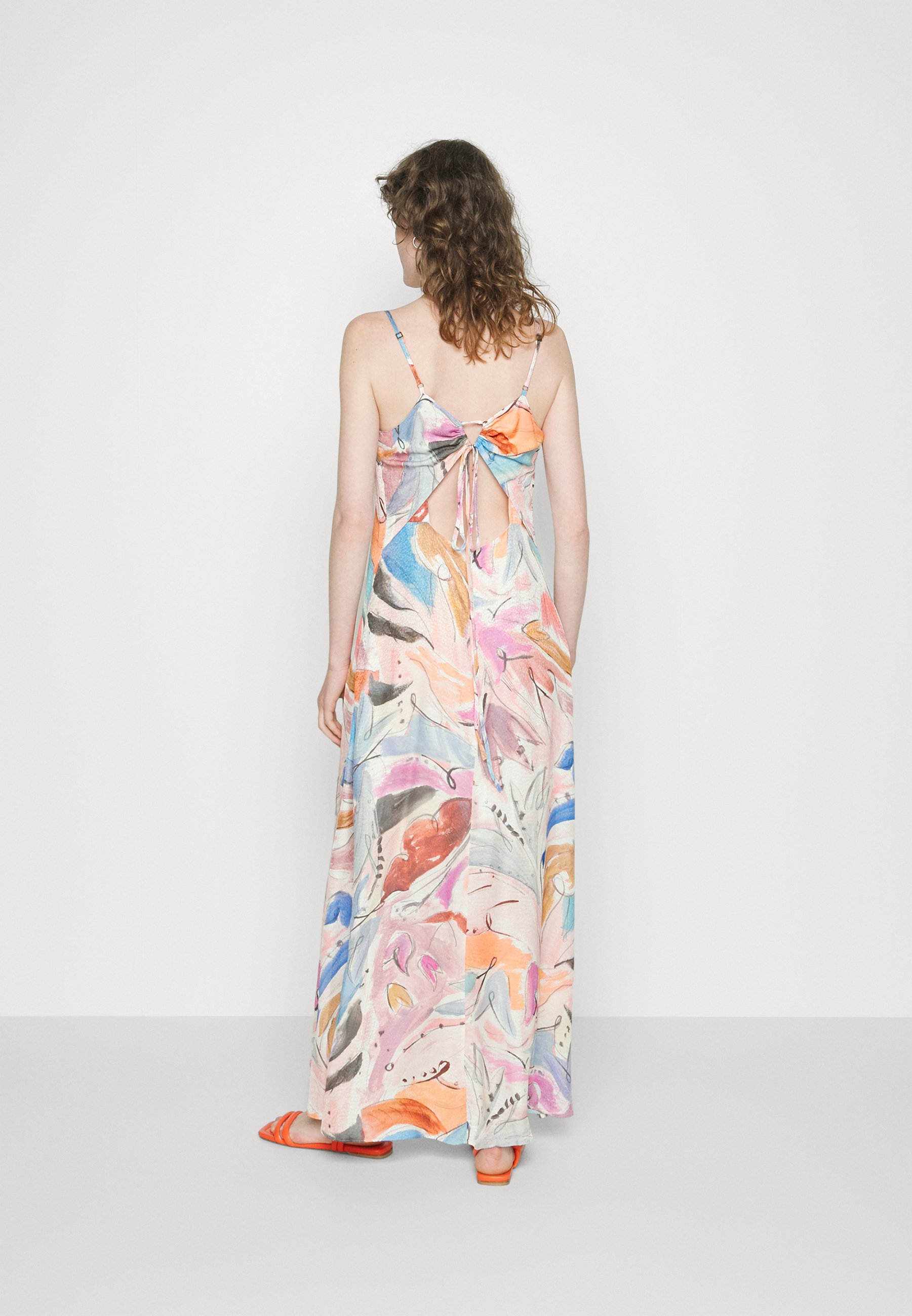 Ted Baker LIZYBET - Maxi dress - ivory 