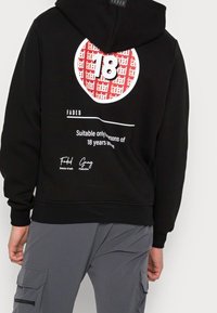 FADED Mikina s kapucí - black