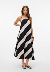 Vero Moda Dolga obleka - black
