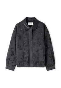 Zwarte denimjack met leren kraag, bloemenpatroon, elastische tailleband en twee zijzakken. De gestructureerde stof voegt diepte toe.