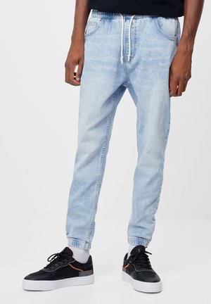 Jeans Tapered Fit - light blue