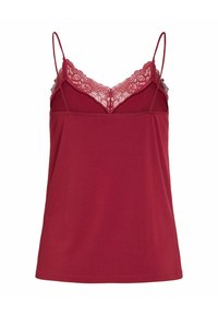Bordowa koszulka na cienkich, regulowanych ramiączkach, z koronkowym wykończeniem dekoltu i miękkim, gładkim materiałem. Klasyczny fason w kształcie litery A.