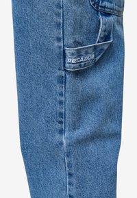 Pegador DAULE BAGGY WORKWEAR - Vrećaste traperice - washed blue
