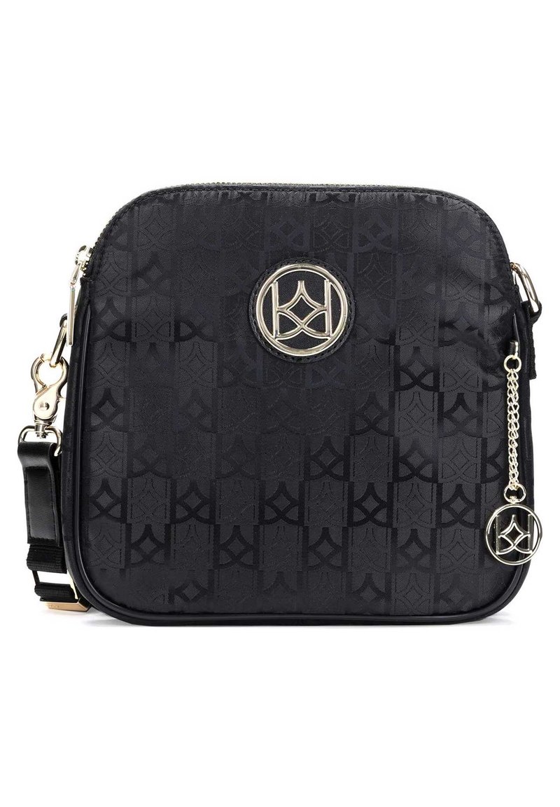 Borsa a tracolla nera con tessuto a motivo geometrico, emblema con logo argentato, chiusura con zip e un piccolo charm appeso alla cerniera.