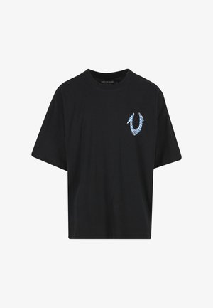 Černé bavlněné tričko s krátkými rukávy a kulatým výstřihem, s modrým grafickým logem na levé straně hrudi. Volný střih.