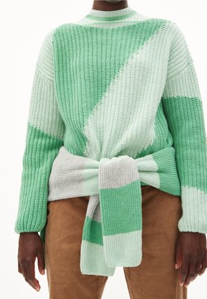 ARMEDANGELS Striktrøje - mottled light green