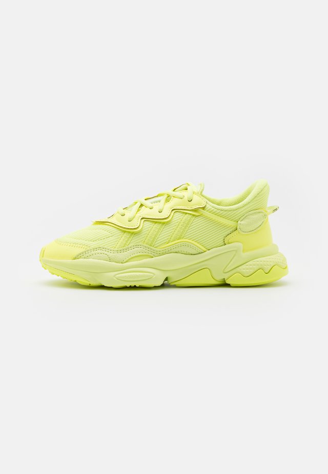 OZWEEGO UNISEX - Sneaker low - frozen yellow