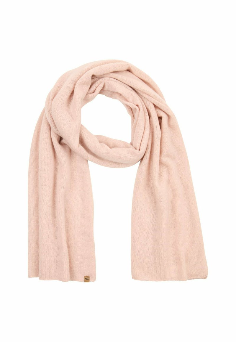 Roze gebreide sjaal met een zachte textuur, voorzien van een ribbelpatroon en een klein merketiket aan een uiteinde.