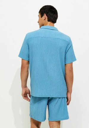 New Look, LIGHT  SHORT SLEEVE REGULAR CRINKLE SHIRT - Hemd - pale blue
