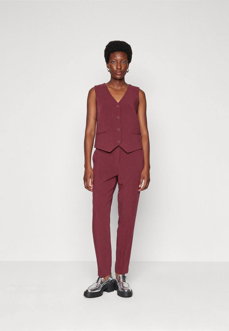 dkny essex