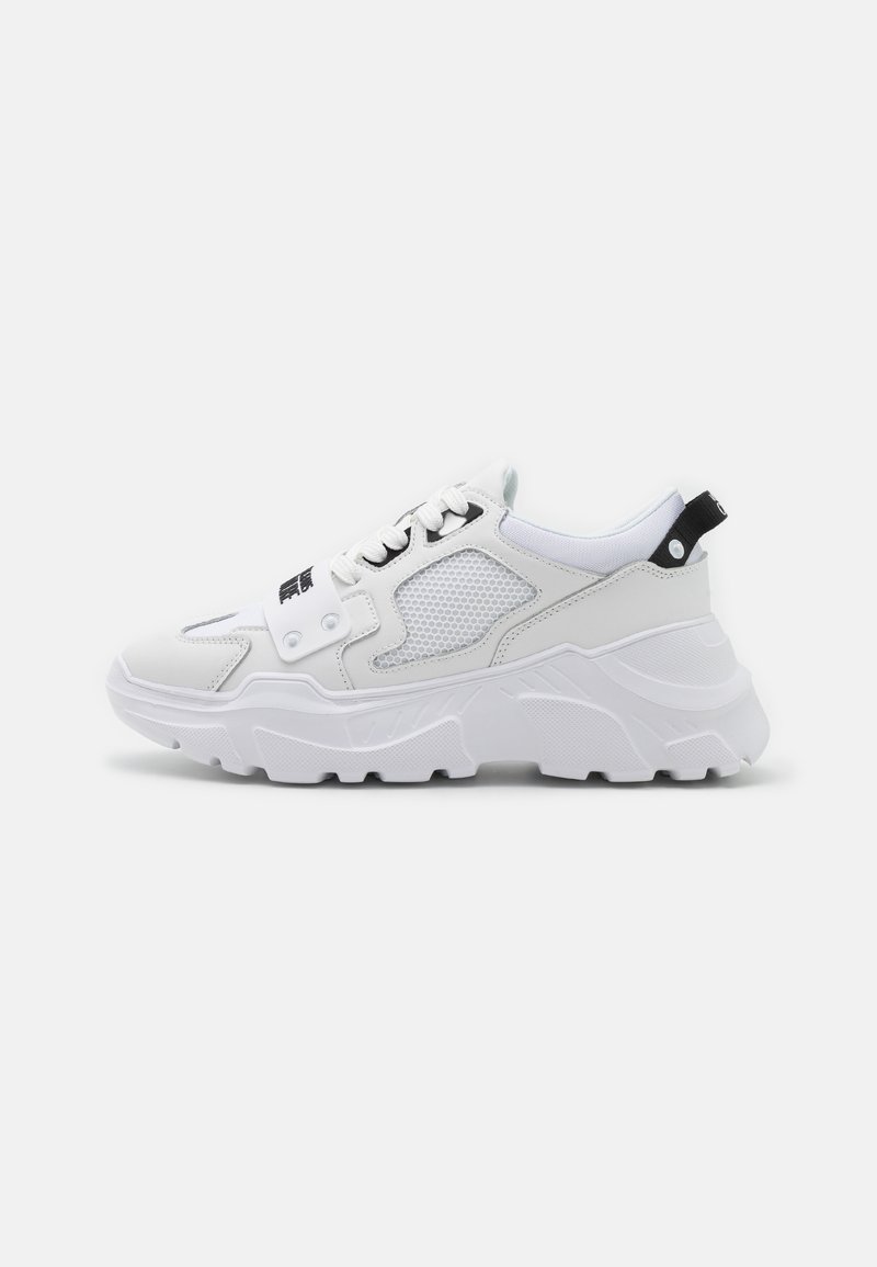 Versace Jeans Couture FONDO SPEEDTRACK SHOES Baskets basses white/blanc ZALANDO.FR
