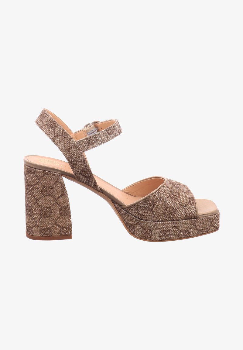 Sandales à plateforme marron à motifs avec un bout carré, un talon épais en bloc, une bride cheville réglable et une tige en tissu texturé.
