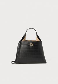 Seleccionado, black