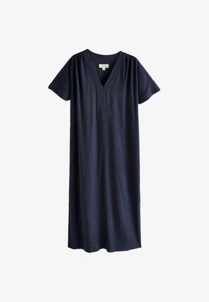 Tengerészkék lenruha rövid ujjakkal, V-nyakkivágással és laza szabással. Vállán pliszírozott részletek extra textúrát adnak.