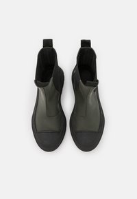 Pavement ELORA - Botas de tornozelo com plataforma - green