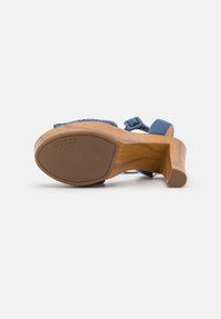 Guess Sabots - blue
