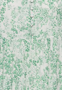 ICHI IHMarrakech - Vapaa-ajan mekko - holly green