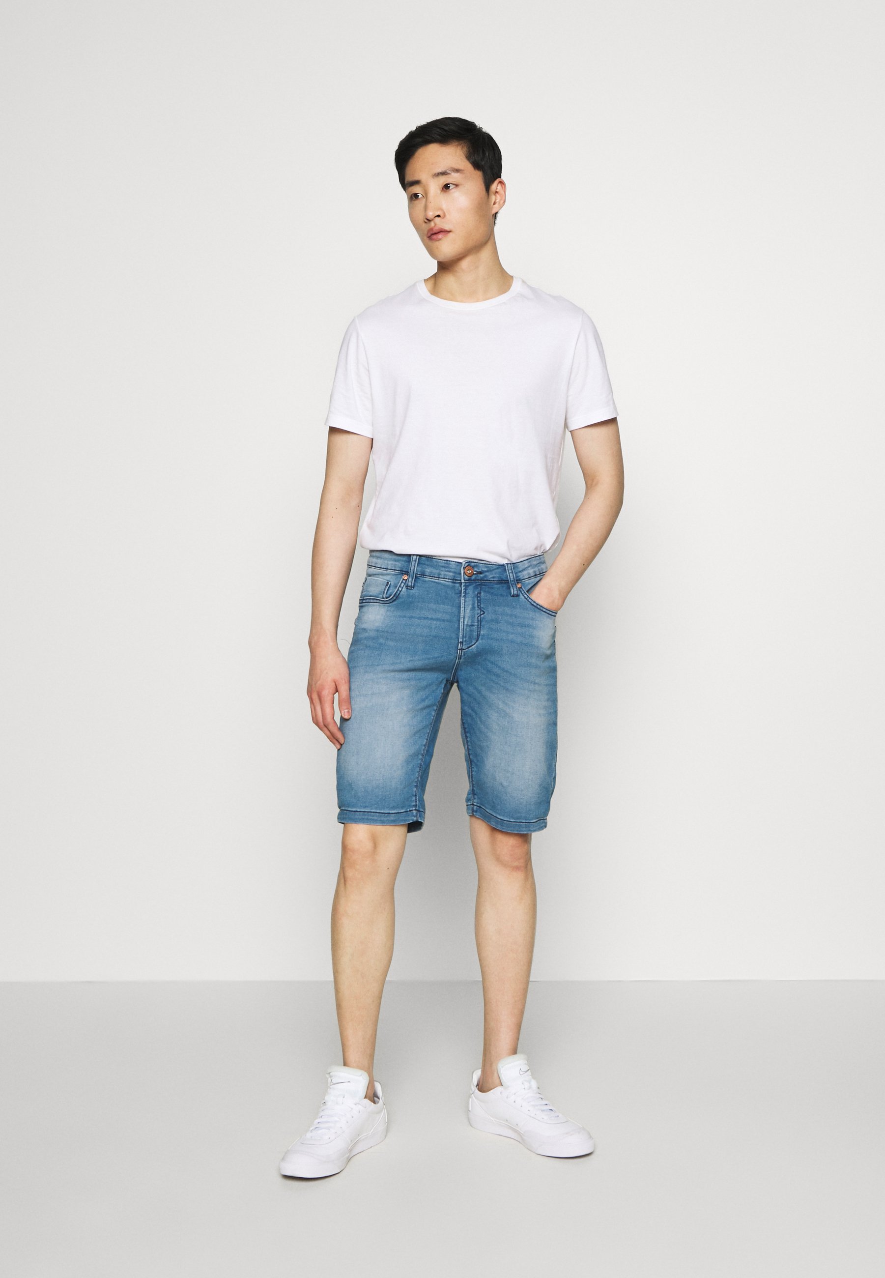 cars jeans short