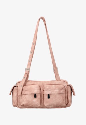 Geantă de umăr dreptunghiulară roz deschis, cu două buzunare frontale cu fermoar, compartimente laterale și o curea reglabilă cu inele metalice.