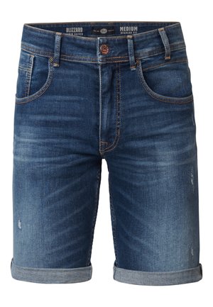 Denim shorts in middelblauw met een reguliere pasvorm, voorzien van een klassieke vijf-pocketstijl, omgeslagen uiteinden en subtiele verweringsdetails.