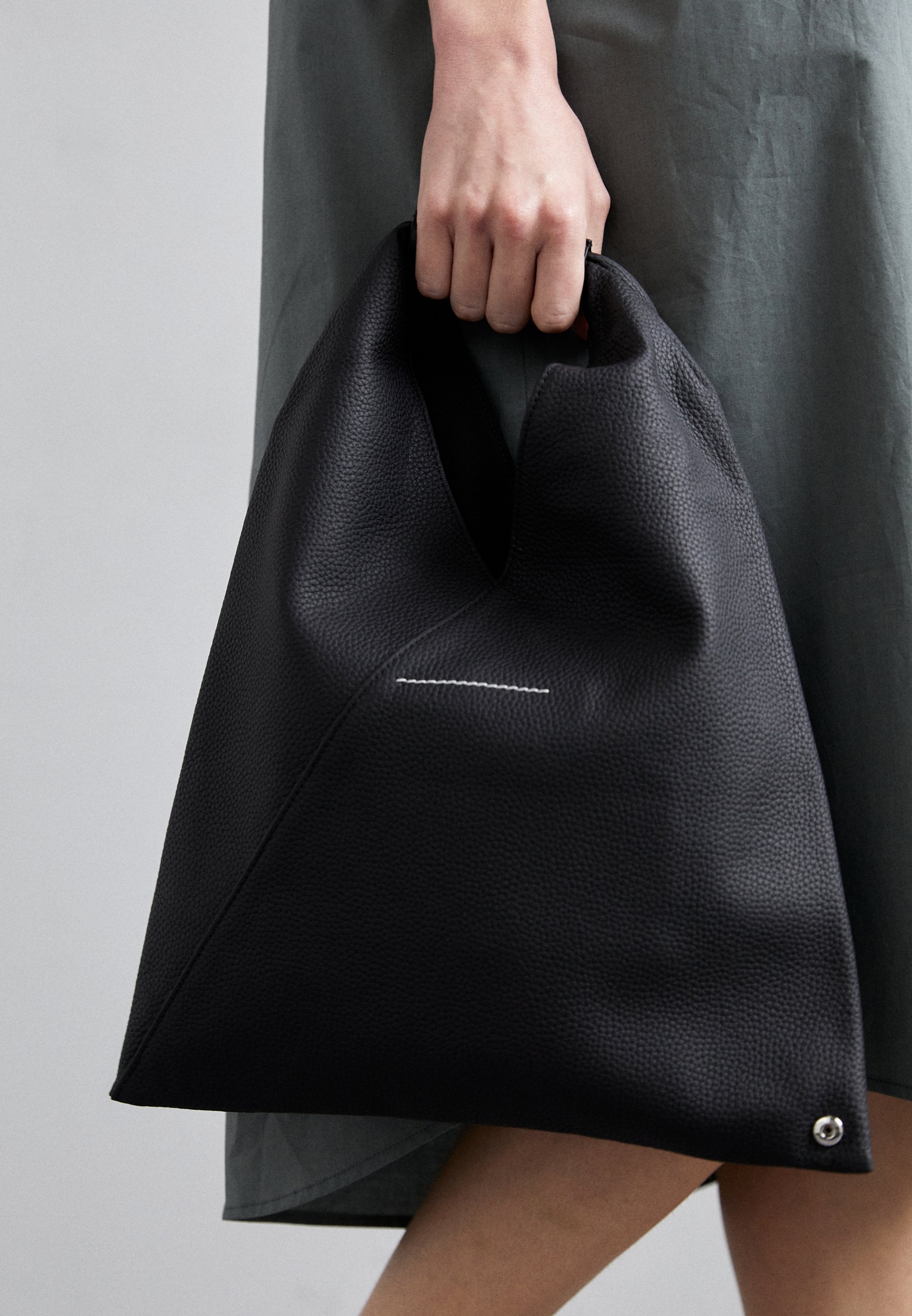 MM6 Maison Margiela SMALL JAPANESE HANDBAG - Handbag - black 