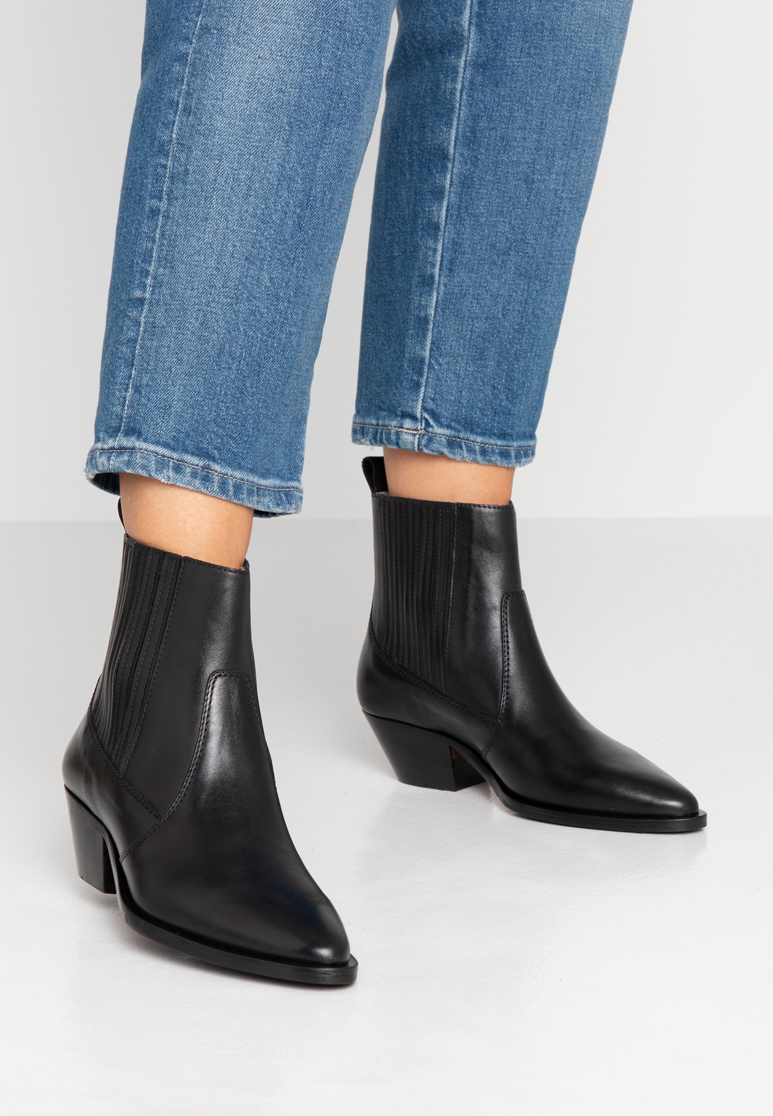 ankle boots hunter