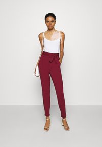 Vero Moda VMEVA LOOSE PAPERBAG PANT - Calças - cabernet