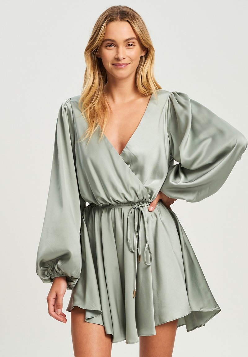 TUSSAH VERA Vestido informal sage green/verde Zalando.es