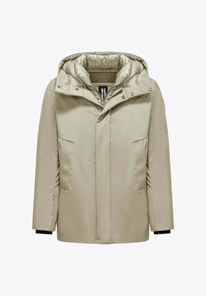 Giacca isolante grigia chiara con cappuccio, dotata di bottoni a pressione, tasche frontali e finitura lucida; dettaglio della fodera interna trapuntata.