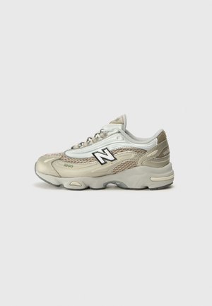 PV1000 UNISEX - Baskets basses - arid stone