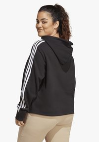 adidas Sportswear IN3S FT CR HD PS - Bluză de molton - black/white